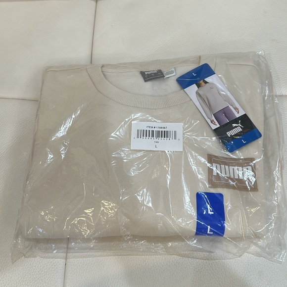 NWT PUMA Ladies' Fleece Crew in Tan - Picture 3 of 4